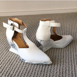 John Fluevog Zoomies- White 7